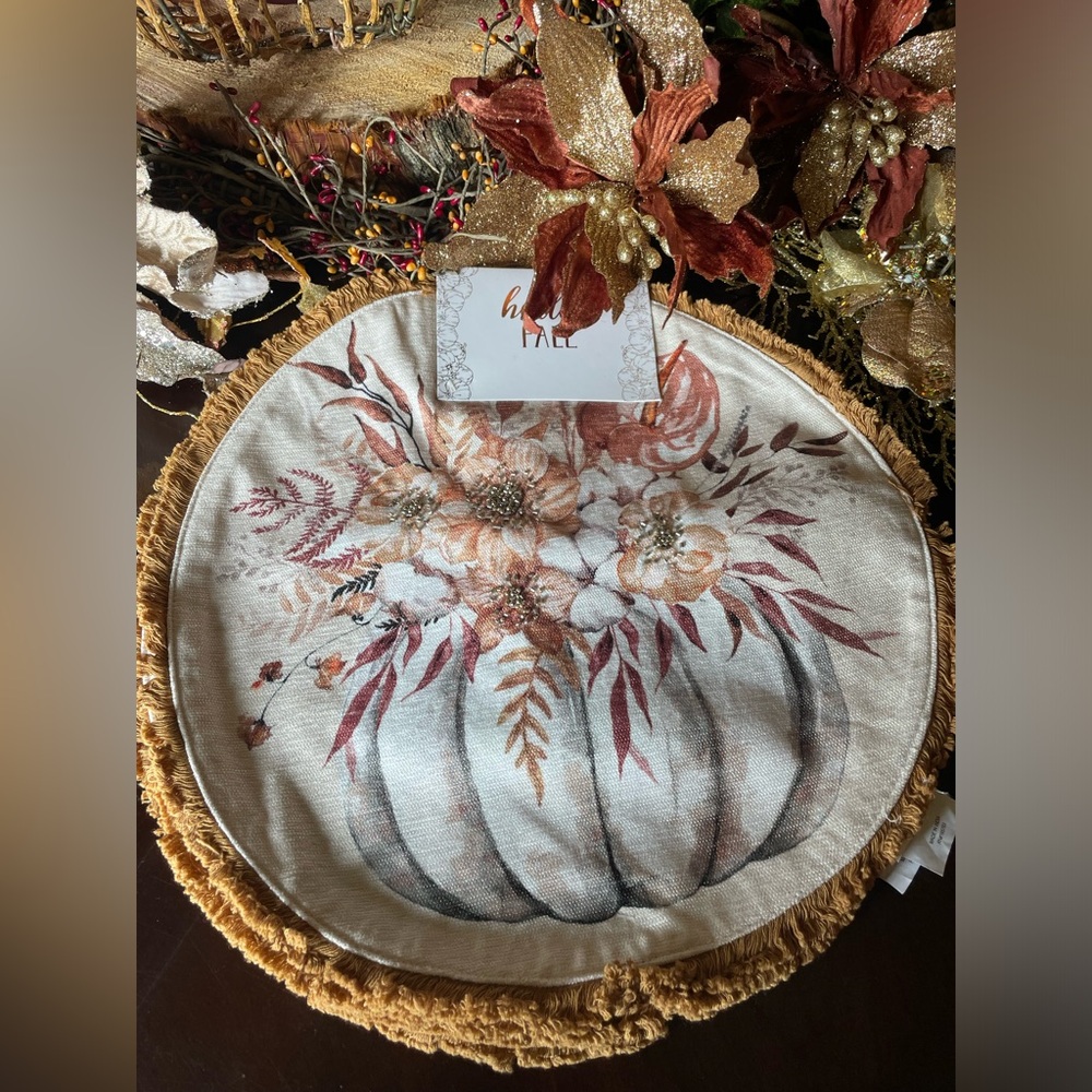 MIREILLE DESIGNS NWT Set Of 4 Fabric Fall Autumn Thanksgiving Pumpkin Placemats